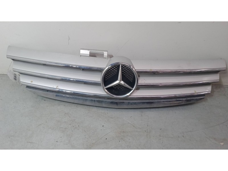 Recambio de rejillas capo para mercedes-benz clase a (w169) a 170 (169.032, 169.332) referencia OEM IAM 1698800583  