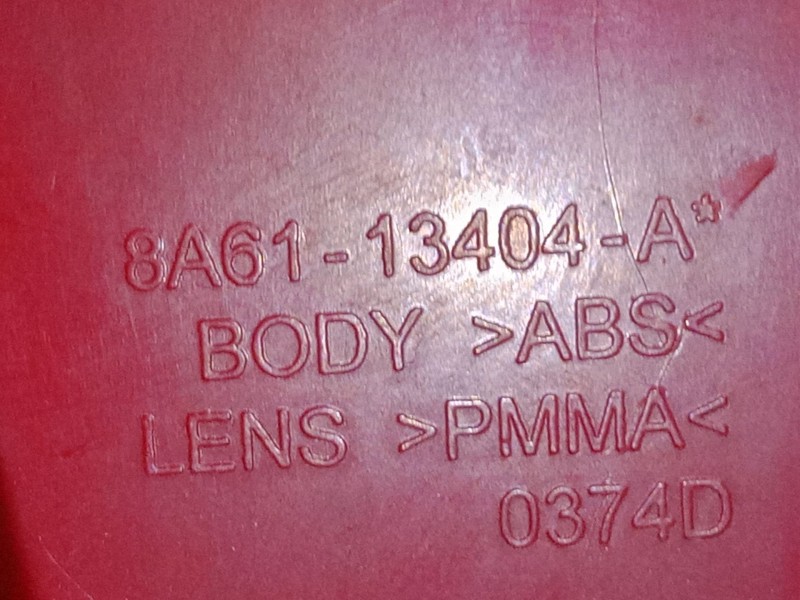 Recambio de piloto trasero derecho para ford fiesta vi (cb1, ccn) 1.4 tdci referencia OEM IAM 8A6113404A  