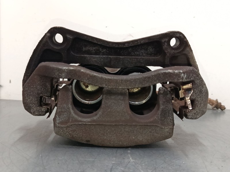 Recambio de pinza freno delantera derecha para nissan pathfinder iii (r51) 2.5 dci referencia OEM IAM   