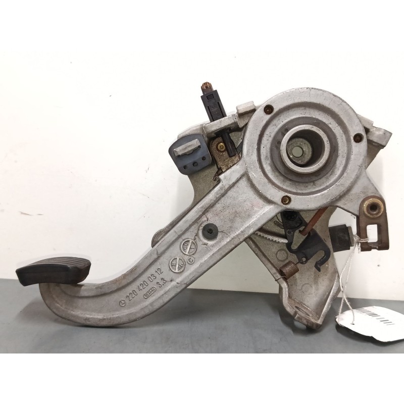 Recambio de pedal freno estacionamiento para mercedes-benz clase m (w163) ml 270 cdi (163.113) referencia OEM IAM 2204200312  