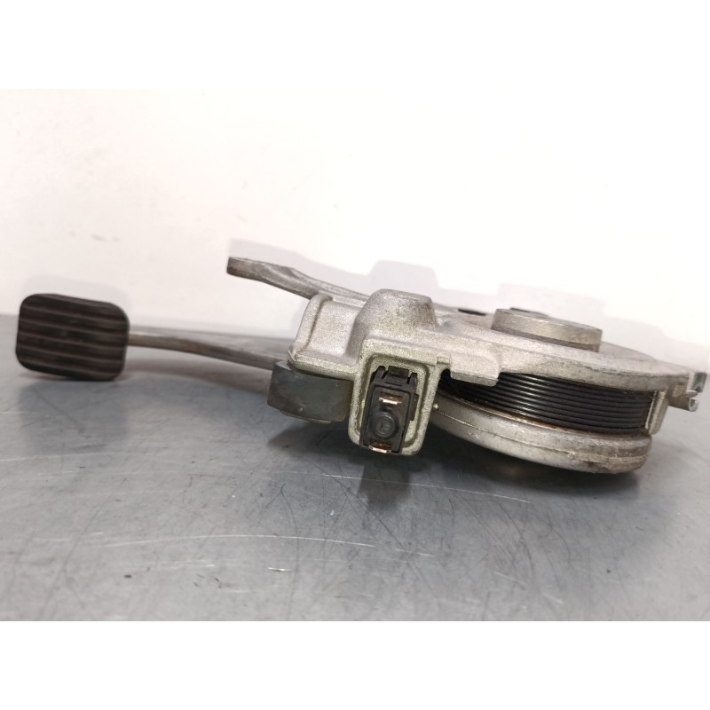 Recambio de pedal freno estacionamiento para mercedes-benz clase m (w163) ml 270 cdi (163.113) referencia OEM IAM 2204200312  