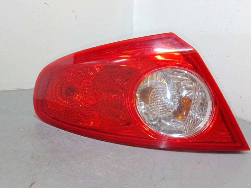 Recambio de piloto trasero izquierdo para chevrolet lacetti (j200) 1.6 referencia OEM IAM   