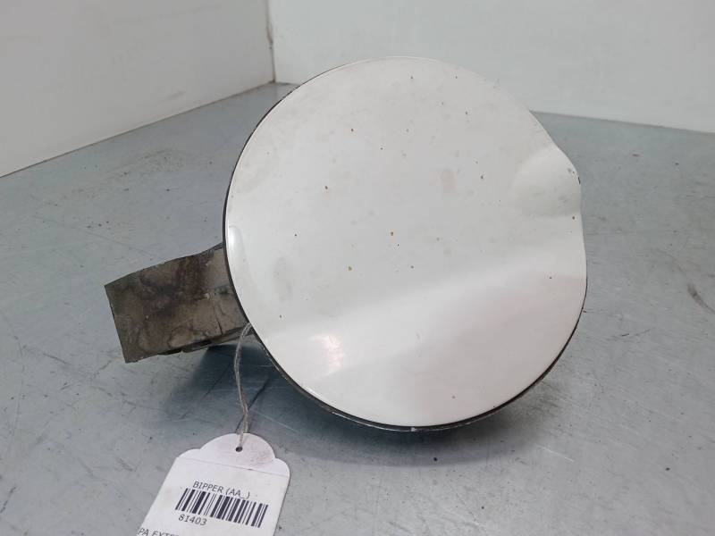 TAPA EXTERIOR COMBUSTIBLE 