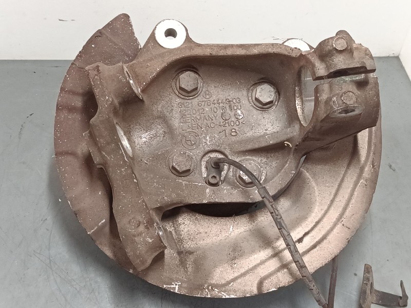 Recambio de mangueta delantera izquierda para bmw 1 (e87) 118 d referencia OEM IAM 3121676444303  