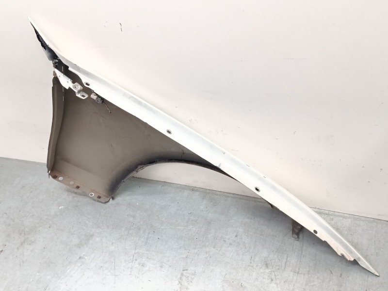 Recambio de aleta delantera izquierda para bmw 1 (e87) 118 d referencia OEM IAM   