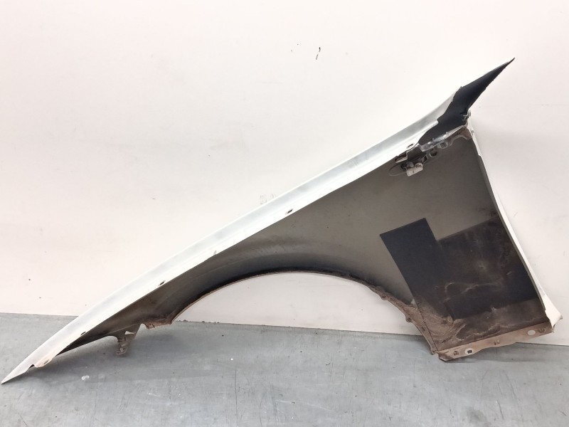 Recambio de aleta delantera derecha para bmw 1 (e87) 118 d referencia OEM IAM   