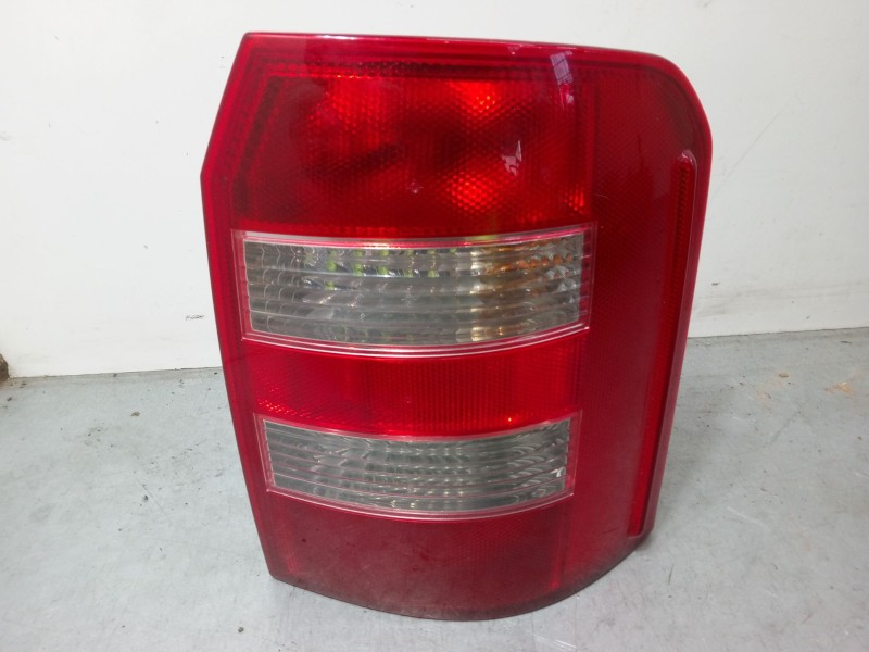 Recambio de piloto trasero derecho para audi a2 (8z0) 1.4 tdi referencia OEM IAM   