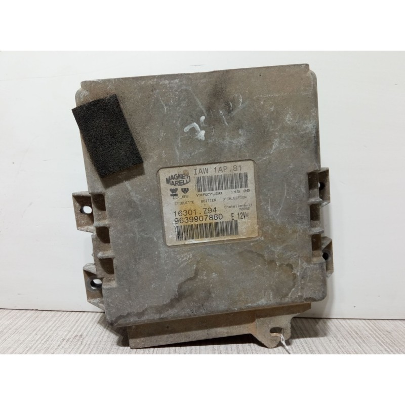 Recambio de centralita motor uce para peugeot 206 hatchback (2a/c) 1.4 i referencia OEM IAM 9639907880  