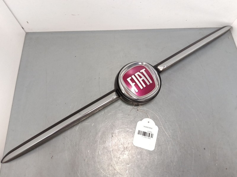 Recambio de anagrama para fiat 500 (312_) 1.2 (312axa1a) referencia OEM IAM 735637413  