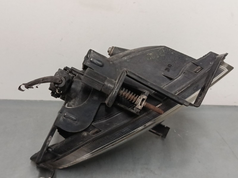 Recambio de faro antiniebla izquierdo para hyundai sonata v (nf) 2.0 crdi referencia OEM IAM   