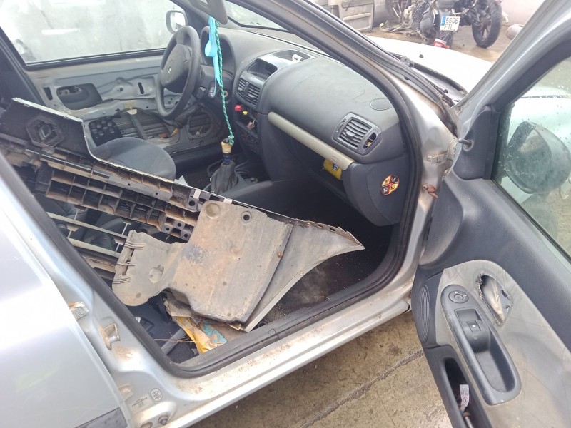 renault clio ii (bb_, cb_) del año 2003