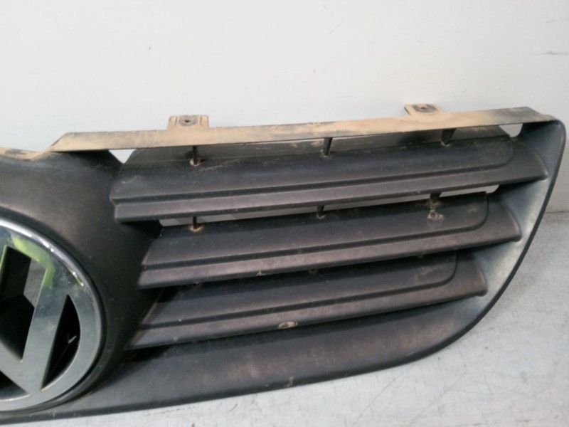 Recambio de rejillas capo para volkswagen polo iv (9n_, 9a_) 1.4 16v referencia OEM IAM   