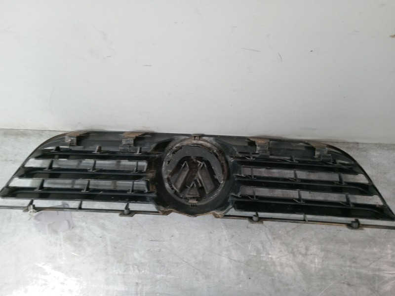 Recambio de rejillas capo para volkswagen polo iv (9n_, 9a_) 1.4 16v referencia OEM IAM   