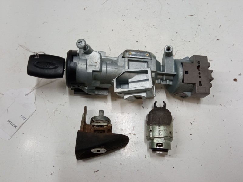 Recambio de kit bombines para ford focus ii furgoneta/station wagon 1.6 tdci referencia OEM IAM   