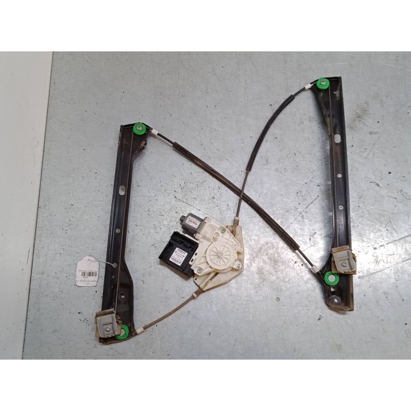 Recambio de elevalunas electrico delantero izquierdo para volkswagen golf plus v (5m1, 521) 1.9 tdi referencia OEM IAM 5M1837401