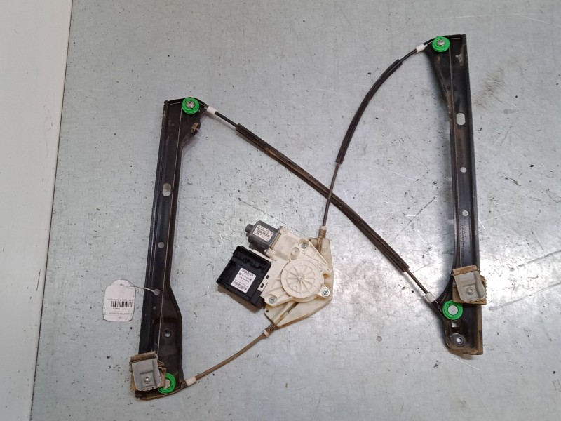 Recambio de elevalunas electrico delantero izquierdo para volkswagen golf plus v (5m1, 521) 1.9 tdi referencia OEM IAM 5M1837401