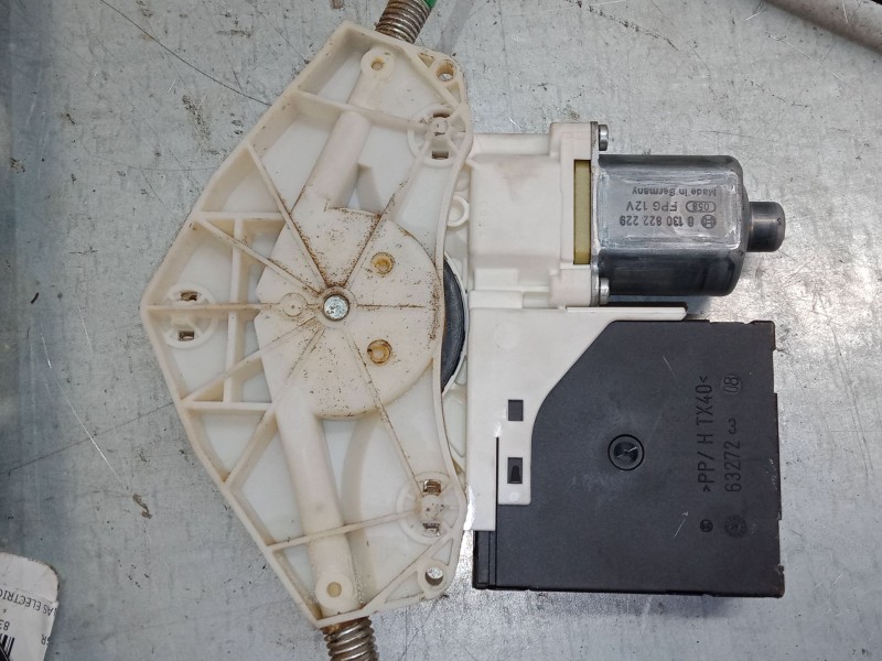 Recambio de elevalunas electrico delantero izquierdo para volkswagen golf plus v (5m1, 521) 1.9 tdi referencia OEM IAM 5M1837401