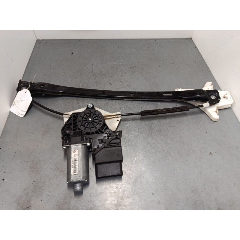 Recambio de elevalunas electrico trasero izquierdo para volkswagen golf plus v (5m1, 521) 1.9 tdi referencia OEM IAM 1K0959703K 