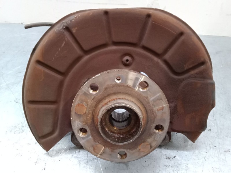 Recambio de mangueta delantera izquierda para volkswagen golf plus v (5m1, 521) 1.9 tdi referencia OEM IAM   