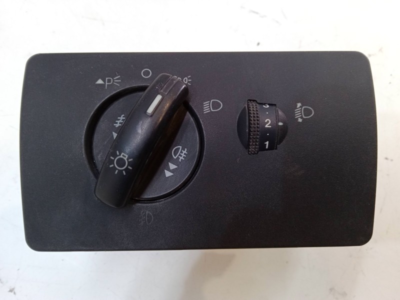 Recambio de conmutador de luces para ford mondeo iii sedán (b4y) 2.0 16v referencia OEM IAM   