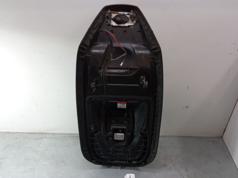 Recambio de asiento para suzuki an burgman burgman 400 (wvcg) referencia OEM IAM   