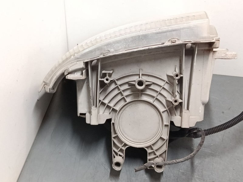 Recambio de faro derecho para isuzu d-max i (tfr, tfs) 3.0 ditd (tfr85_) referencia OEM IAM   