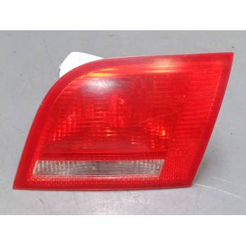 PILOTO TRASERO PORTON DERECHO 8P4945094B 