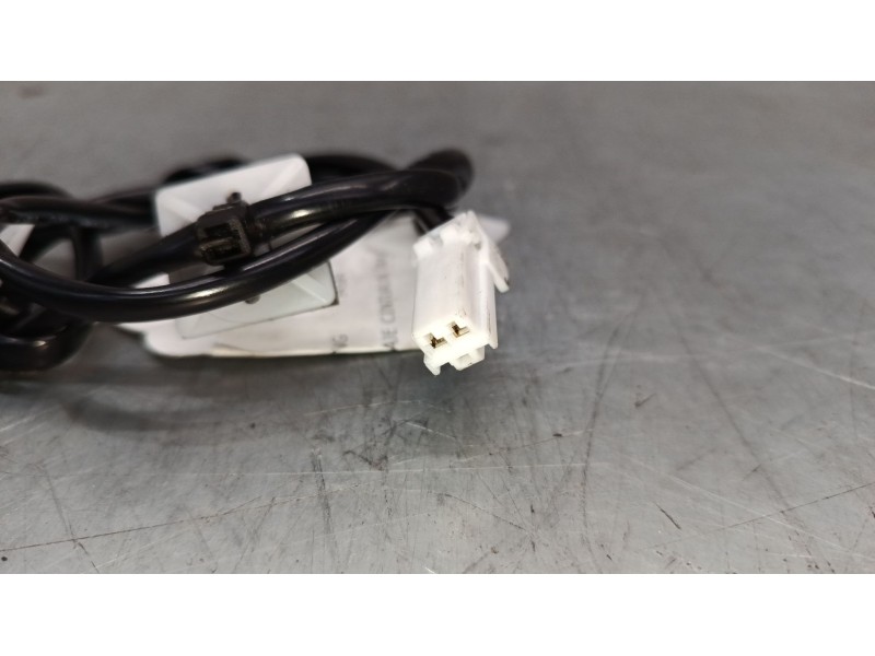 Recambio de anclaje cinturon trasero izquierdo para mg zs suv (azs1) 1.0 t-gdi referencia OEM IAM   