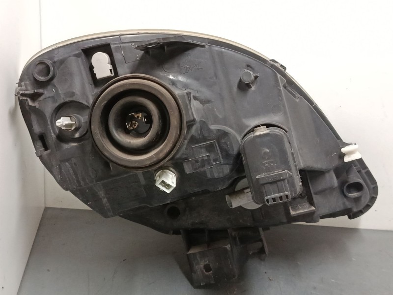 Recambio de faro izquierdo para renault kangoo express (fc0/1_) 1.2 16v (fc05, fc0w, fc1d, fc1p, fc1k, fc0t) referencia OEM IAM 