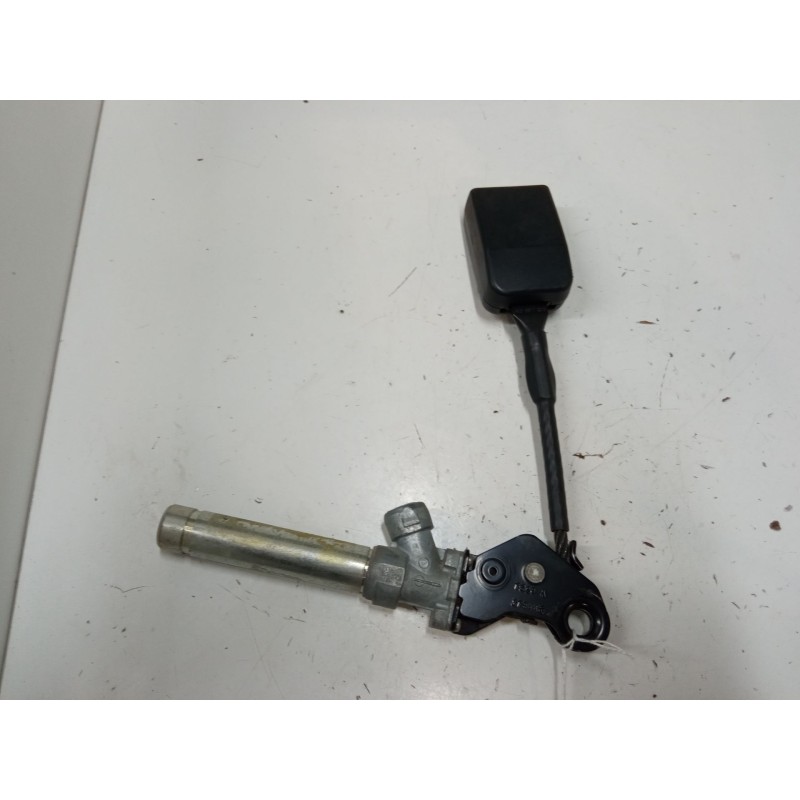 Recambio de anclaje cinturon delantero derecho para peugeot partner monospace (5_, g_) 1.6 hdi 90 referencia OEM IAM   