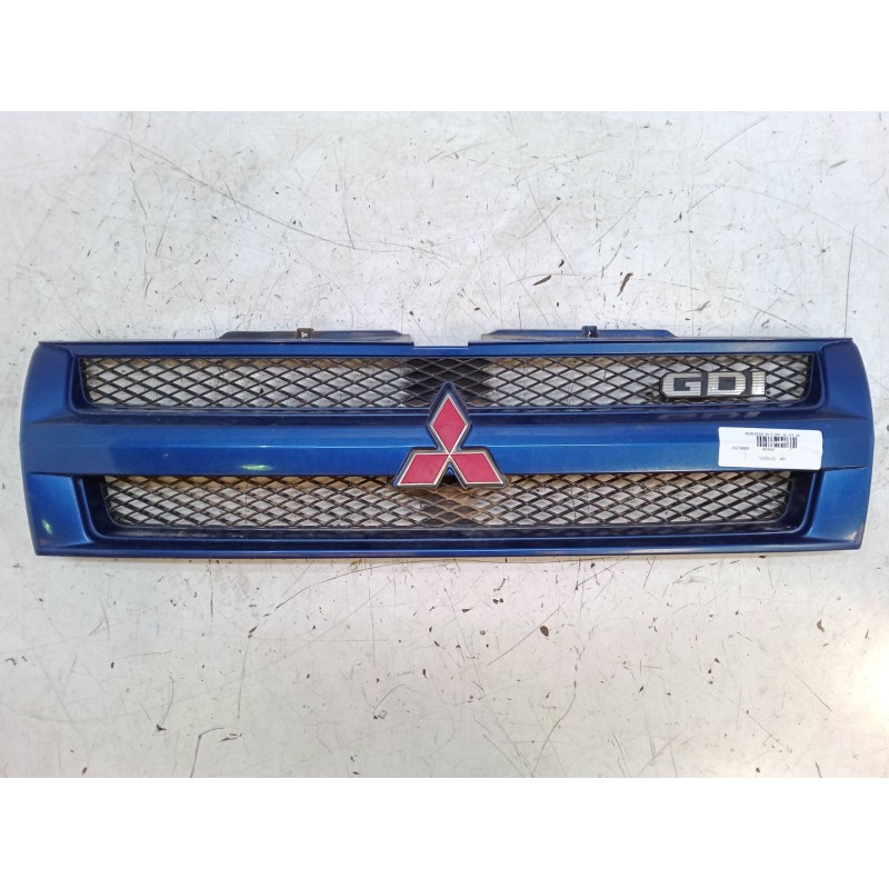 Recambio de rejillas capo para mitsubishi montero io i (h6_w, h7_w) 1.8 (h76w, h66w) referencia OEM IAM   