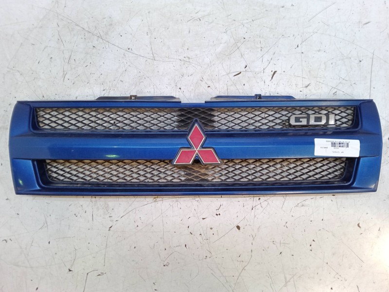 Recambio de rejillas capo para mitsubishi montero io i (h6_w, h7_w) 1.8 (h76w, h66w) referencia OEM IAM   