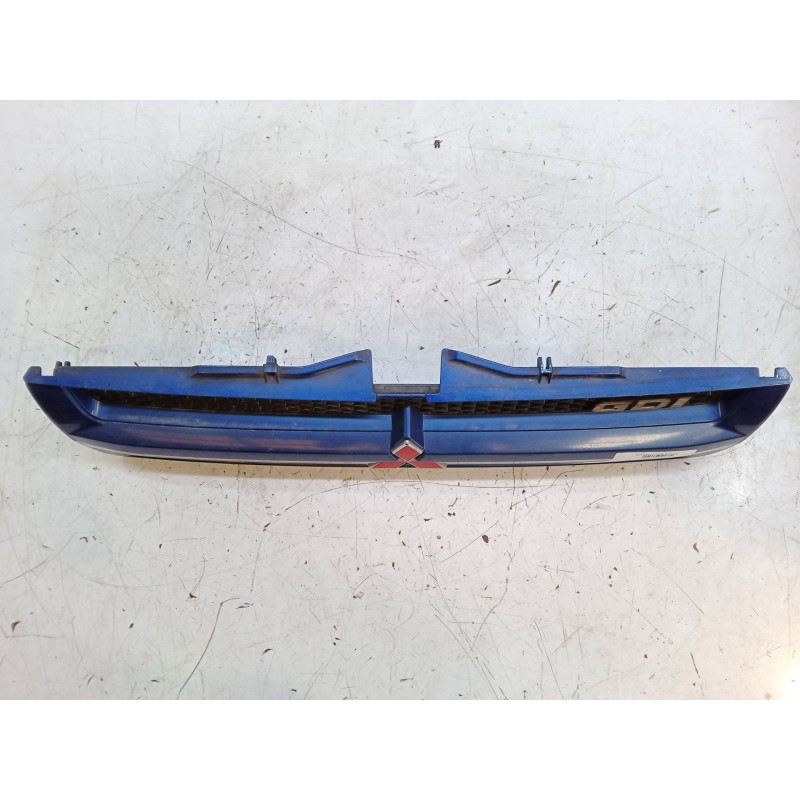 Recambio de rejillas capo para mitsubishi montero io i (h6_w, h7_w) 1.8 (h76w, h66w) referencia OEM IAM   