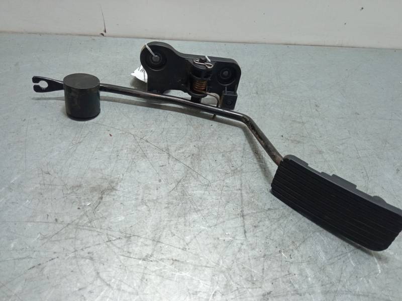 PEDAL ACELERADOR 