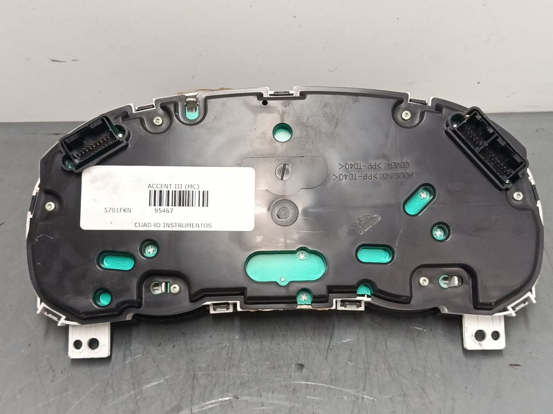 Recambio de cuadro instrumentos para hyundai accent iii (mc) 1.4 gl referencia OEM IAM 940031E160  