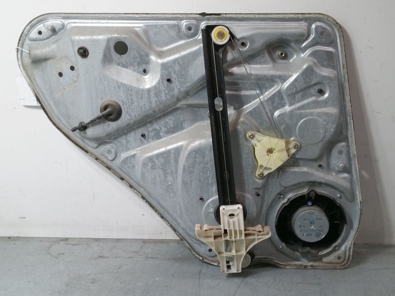 Recambio de elevalunas electrico trasero derecho para volkswagen passat b3/b4 (3a2, 35i) 1.9 tdi referencia OEM IAM 3B5839752AF 