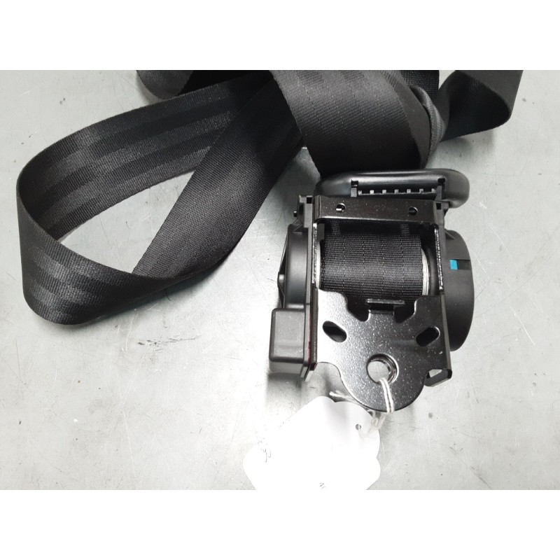 Recambio de cinturon seguridad trasero central para mg zs suv (azs1) 1.0 t-gdi referencia OEM IAM 10242536  