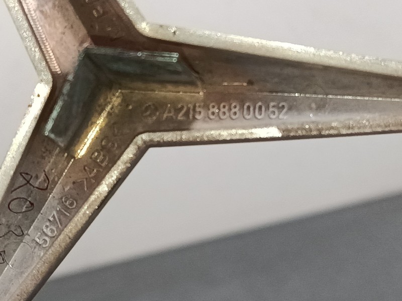 Recambio de anagrama para mercedes-benz clk (c209) clk 240 (209.361) referencia OEM IAM   