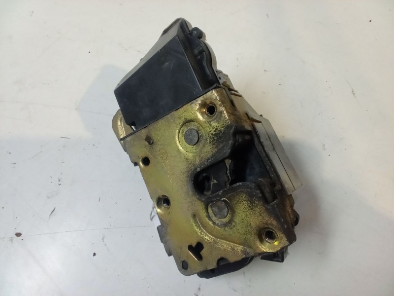 Recambio de cerradura puerta delantera izquierda para citroën xsara (n1) 1.9 td referencia OEM IAM   