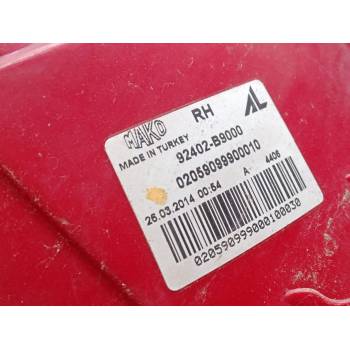 PILOTO TRASERO DERECHO 92402B9000 