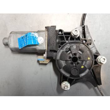 ELEVALUNAS ELECTRICO DELANTERO DERECHO 82460B4000 
