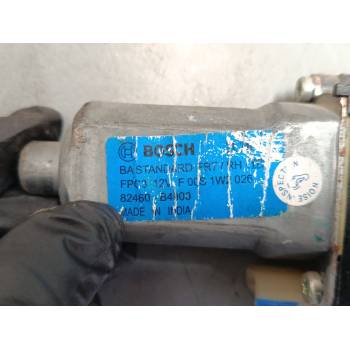 ELEVALUNAS ELECTRICO DELANTERO DERECHO 82460B4000 