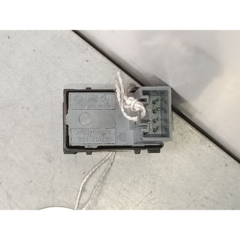 Recambio de mando elevalunas trasero derecho para seat altea xl (5p5, 5p8) 1.4 tsi referencia OEM IAM   