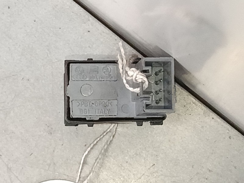 Recambio de mando elevalunas trasero derecho para seat altea xl (5p5, 5p8) 1.4 tsi referencia OEM IAM   