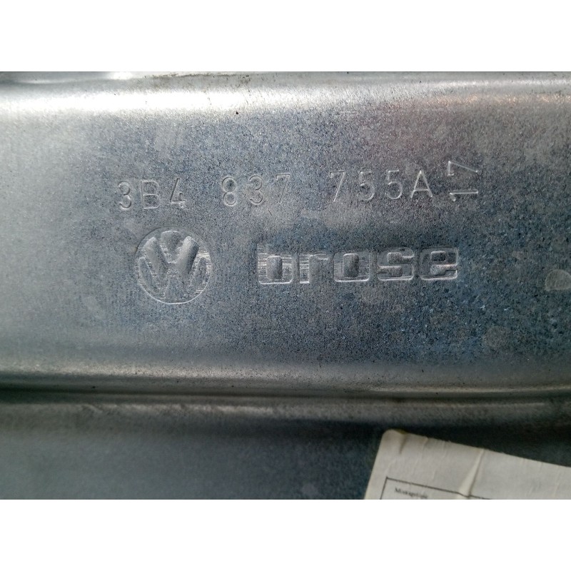 Recambio de elevalunas electrico delantero izquierdo para volkswagen passat b3/b4 (3a2, 35i) 1.9 tdi referencia OEM IAM 3B483775