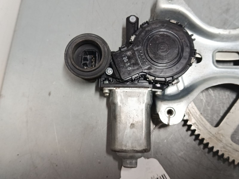 Recambio de elevalunas electrico delantero izquierdo para toyota rav 4 ii (_a2_) 2.0 d 4wd (cla20_, cla21_) referencia OEM IAM  