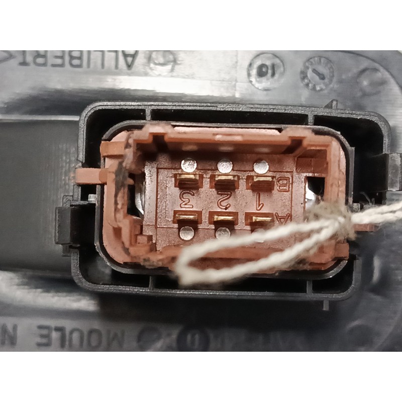 Recambio de mando elevalunas delantero derecho para opel vivaro a furgoneta (x83) 2.0 cdti (f7) referencia OEM IAM   