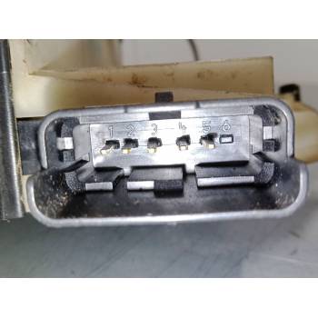 CERRADURA PUERTA DELANTERA DERECHA 