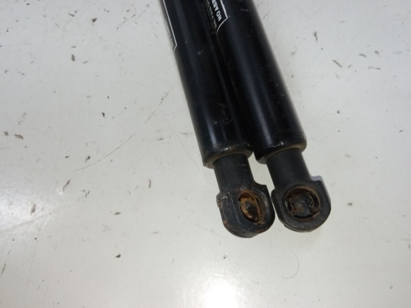 Recambio de amortiguadores malet/porton para audi a4 b6 avant (8e5) 1.9 tdi referencia OEM IAM   