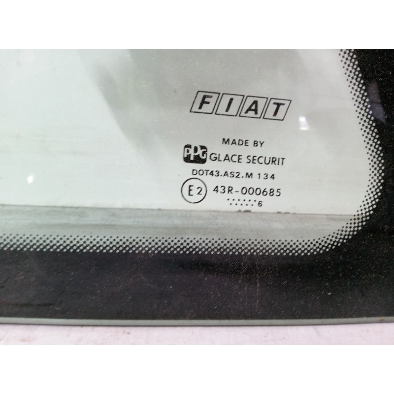 Recambio de luna trasera izquierda para fiat punto (176_) 60 1.2 (176ap, 176ar, 176aq, 176bb) referencia OEM IAM   